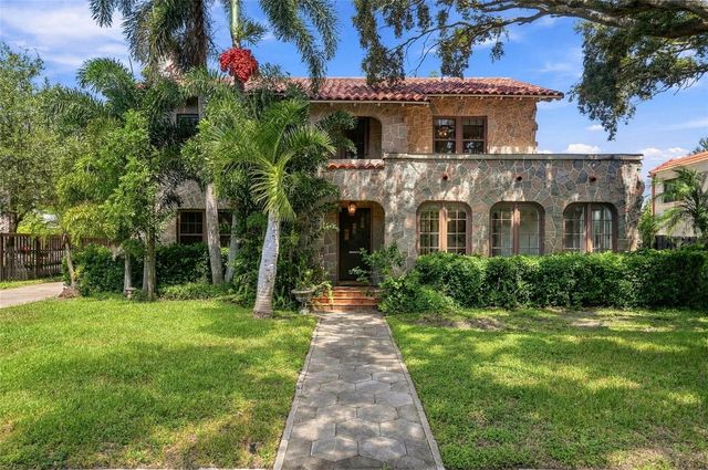 955 39TH AVENUE N, St Petersburg, FL 33703