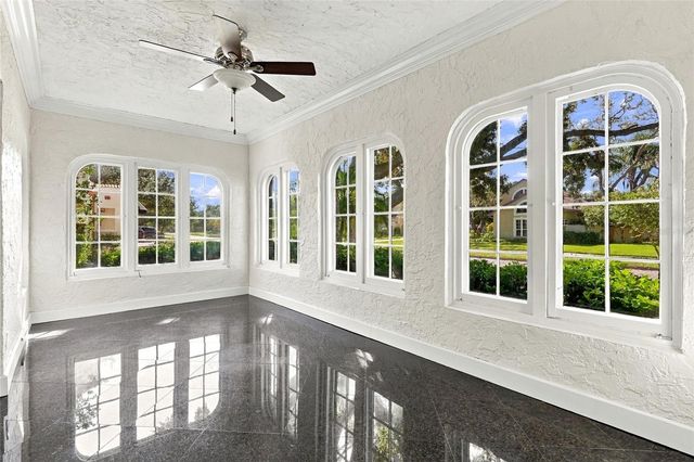 955 39TH AVENUE N, St Petersburg, FL 33703
