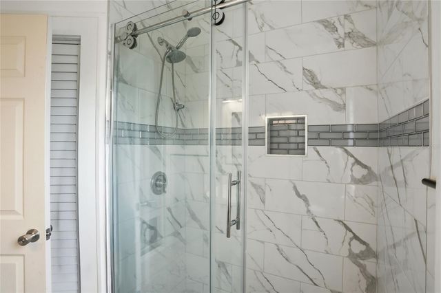 18 E ORANGE STREET, Davenport, FL 33837