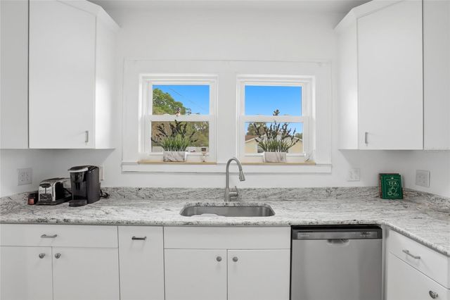 18 E ORANGE STREET, Davenport, FL 33837