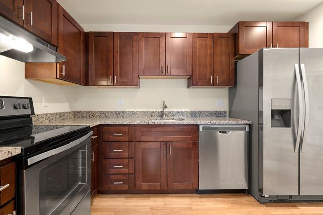 16 Peterborough 102, Boston, MA 02215