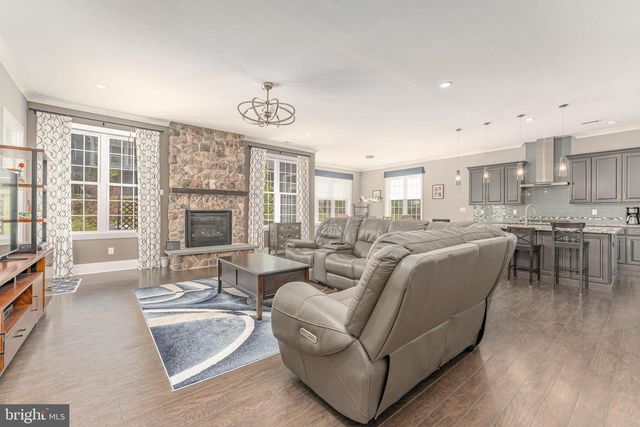 732 READING CIR, Phoenixville, PA 19460
