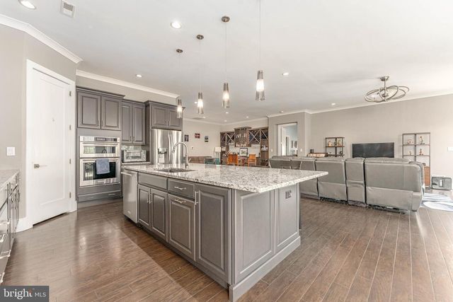 732 READING CIR, Phoenixville, PA 19460