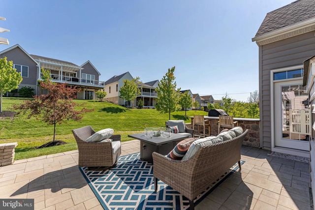 732 READING CIR, Phoenixville, PA 19460