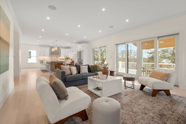 24 Mt Zion Rd, Melrose, MA 02176