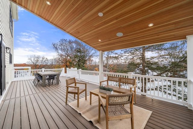 24 Mt Zion Rd, Melrose, MA 02176