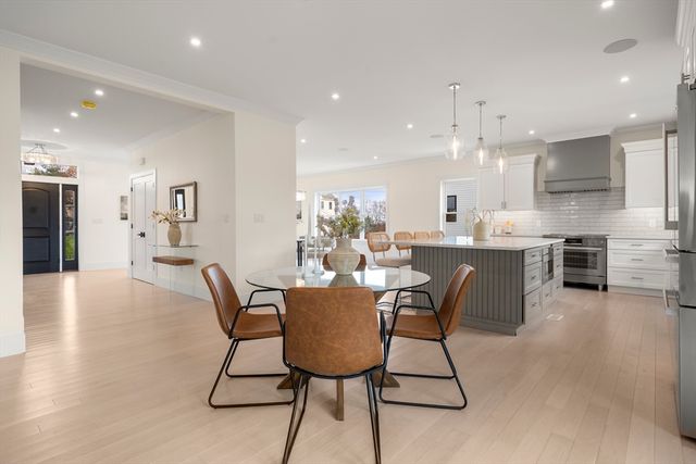 24 Mt Zion Rd, Melrose, MA 02176