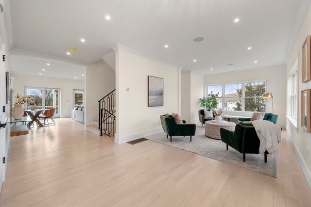 24 Mt Zion Rd, Melrose, MA 02176