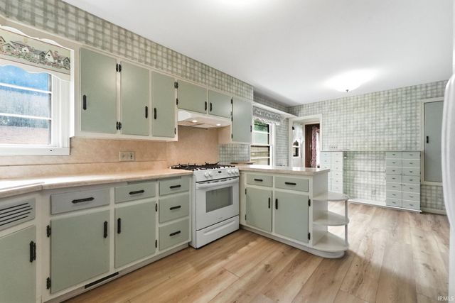 3717 Spruce Drive, Fort Wayne, IN 46809