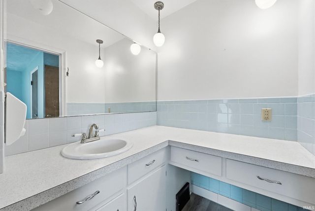 3717 Spruce Drive, Fort Wayne, IN 46809