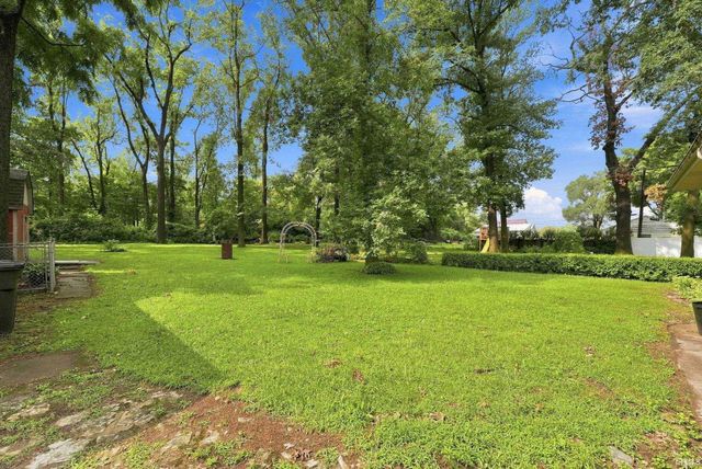 3717 Spruce Drive, Fort Wayne, IN 46809