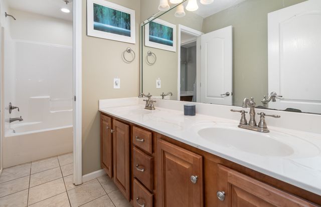 634 Bobbitt Rd, Ashland City, TN 37015
