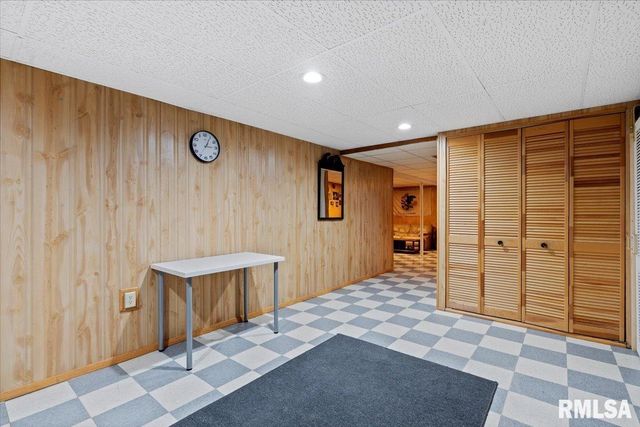 123 Dickinson Road, Springfield, IL 62704