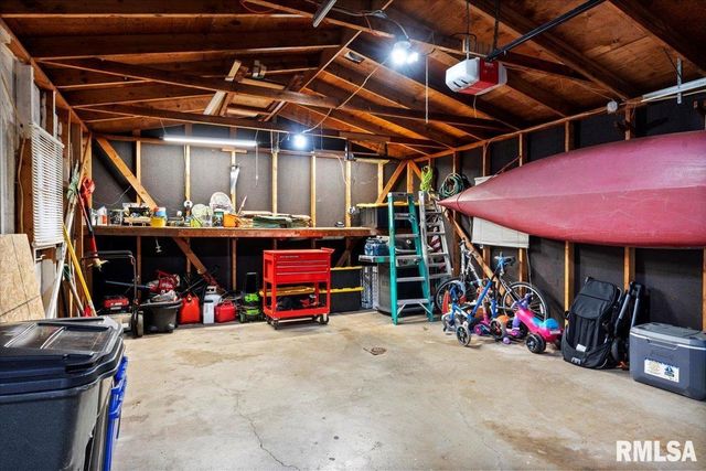 123 Dickinson Road, Springfield, IL 62704