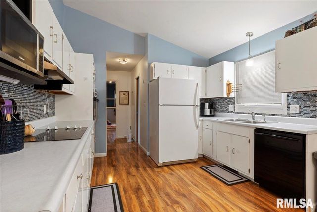 123 Dickinson Road, Springfield, IL 62704