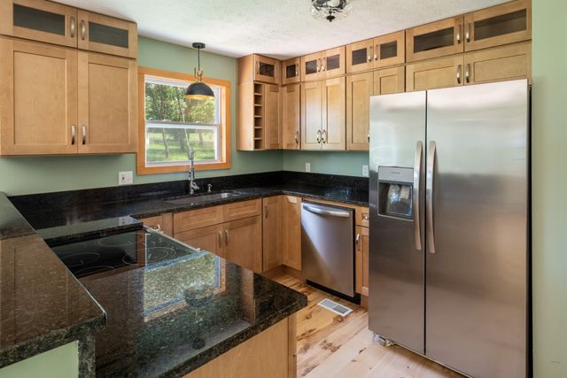 474 Bank St, Tellico Plains, TN 37385