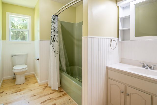 474 Bank St, Tellico Plains, TN 37385