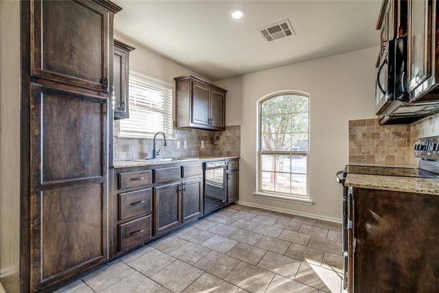 12716 Heritage Oaks Drive, Oklahoma City, OK 73120