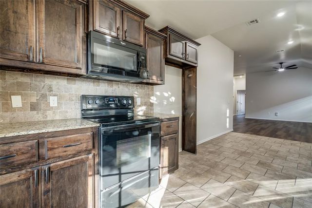 12716 Heritage Oaks Drive, Oklahoma City, OK 73120