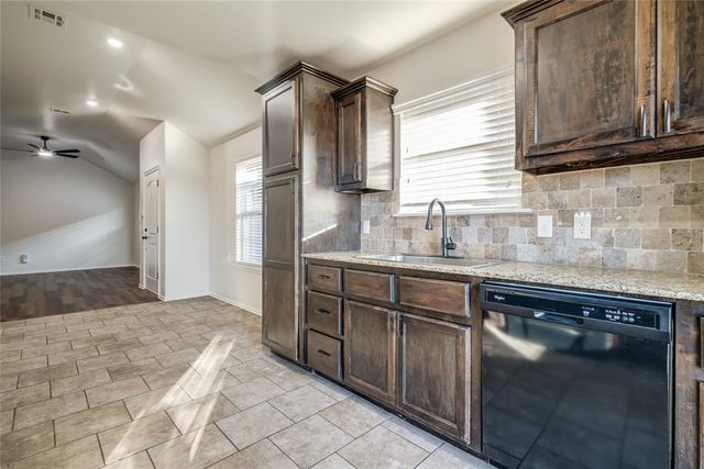 12716 Heritage Oaks Drive, Oklahoma City, OK 73120