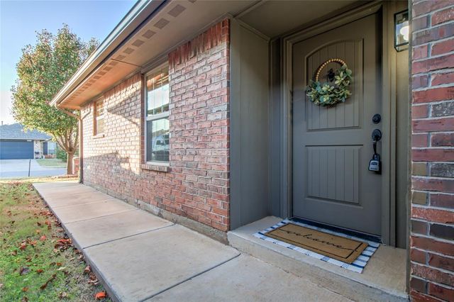 12716 Heritage Oaks Drive, Oklahoma City, OK 73120