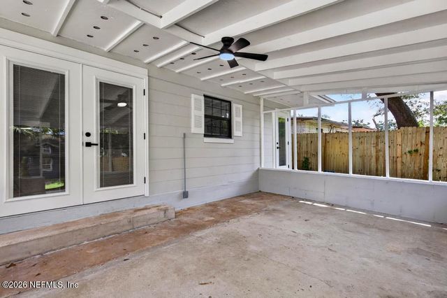 11534 INEZ Drive, Jacksonville, FL 32218