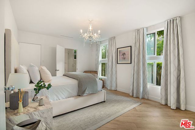 1922 N Beverly Drive, Beverly Hills, CA 90210