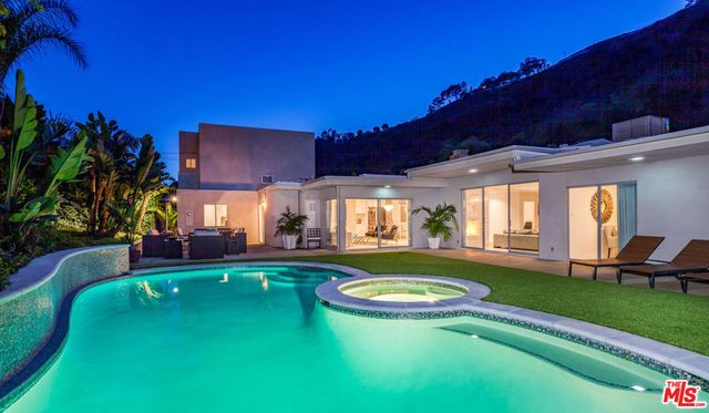 1922 N Beverly Drive, Beverly Hills, CA 90210