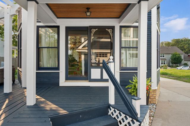 310 Ryan Avenue, Saint Paul, MN 55102