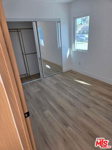 11912 Elkwood Street, North Hollywood (los Angeles), CA 91605