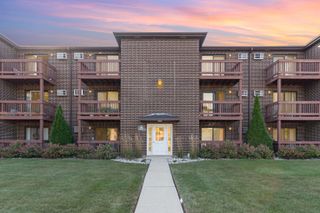 1002 Spruce Street 1B, Glendale Heights, IL 60139