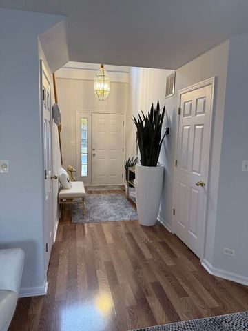 2727 Borkshire Lane, Aurora, IL 60502