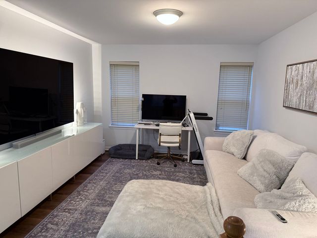 2727 Borkshire Lane, Aurora, IL 60502