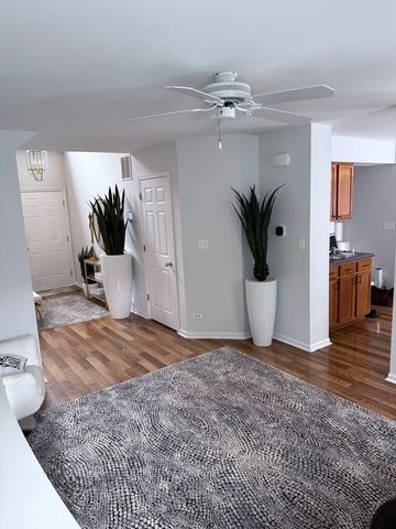 2727 Borkshire Lane, Aurora, IL 60502