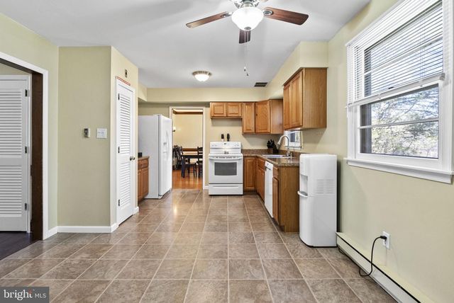 2814 HEATHER DR, Harleysville, PA 19438