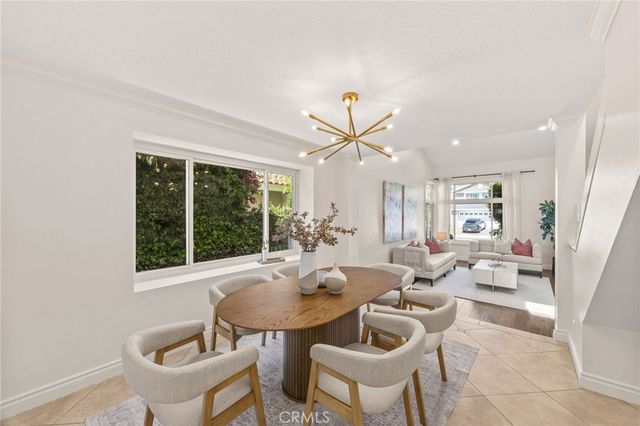 16 Harrisburg, Irvine, CA 92620