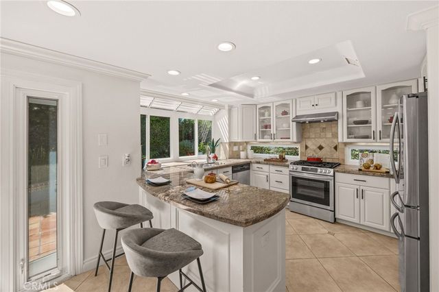 16 Harrisburg, Irvine, CA 92620