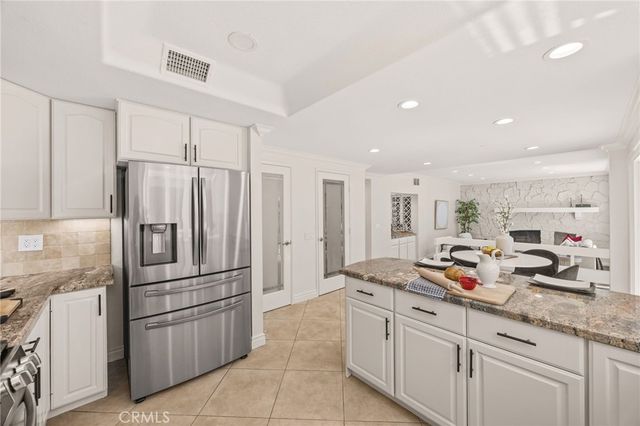 16 Harrisburg, Irvine, CA 92620
