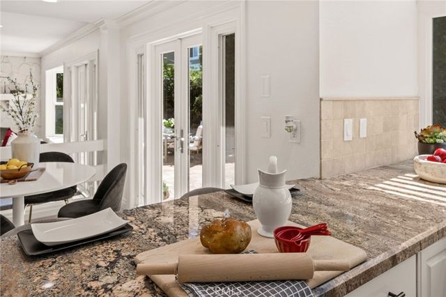 16 Harrisburg, Irvine, CA 92620