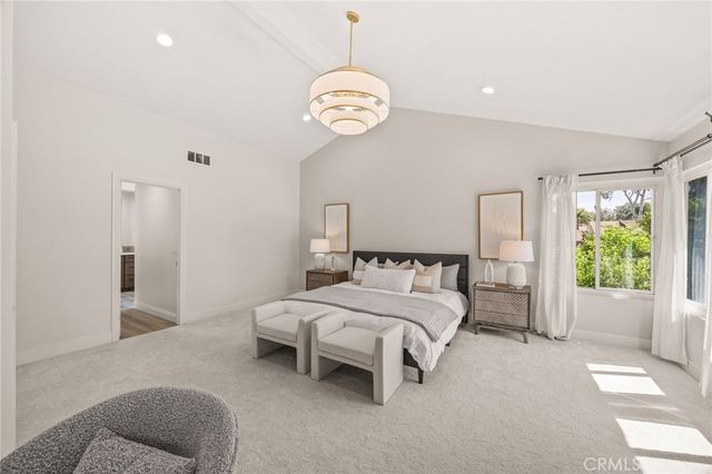 16 Harrisburg, Irvine, CA 92620