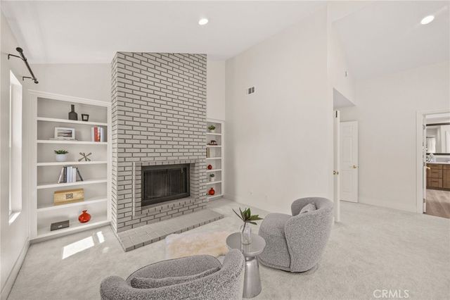 16 Harrisburg, Irvine, CA 92620