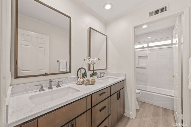 16 Harrisburg, Irvine, CA 92620