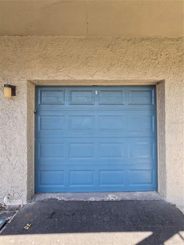 6305 NEWTOWN CIRCLE 5B4, Tampa, FL 33615
