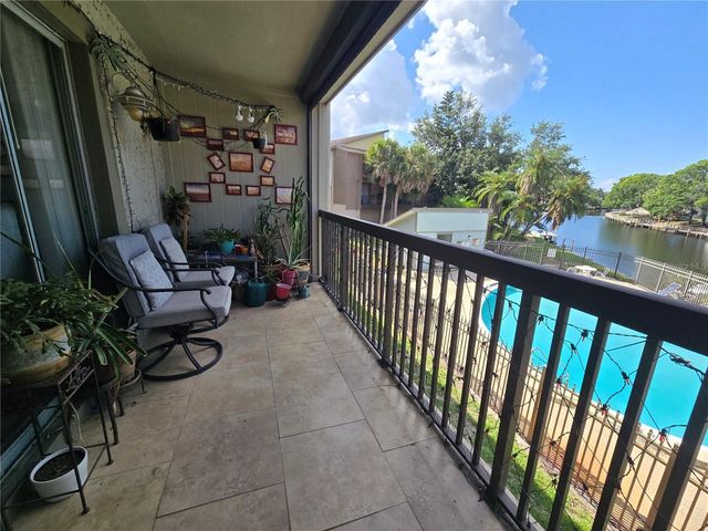 6305 NEWTOWN CIRCLE 5B4, Tampa, FL 33615