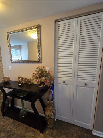 6305 NEWTOWN CIRCLE 5B4, Tampa, FL 33615