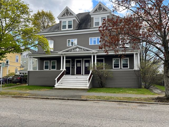 28 Richardson Ave. A, Wakefield, MA 01880