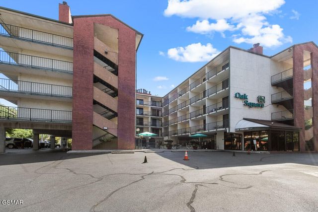 685 River Rd, Gatlinburg, TN 37738