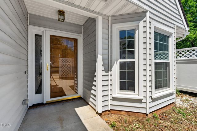 200 Lakewater, Cary, NC 27511