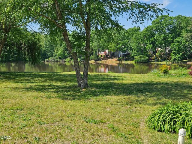 200 Lakewater, Cary, NC 27511