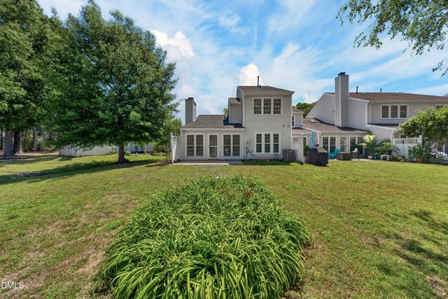 200 Lakewater, Cary, NC 27511